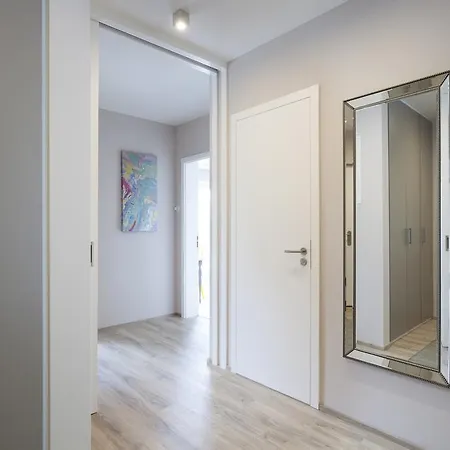 Vista Riverside Suites Πράγα