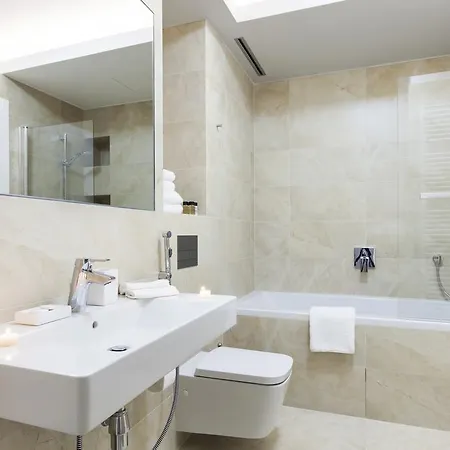 Vista Riverside Suites Πράγα