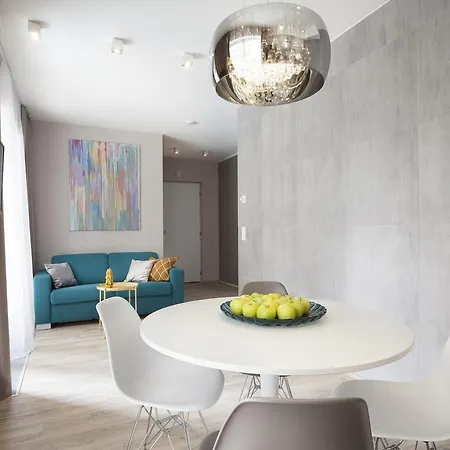 Vista Riverside Suites